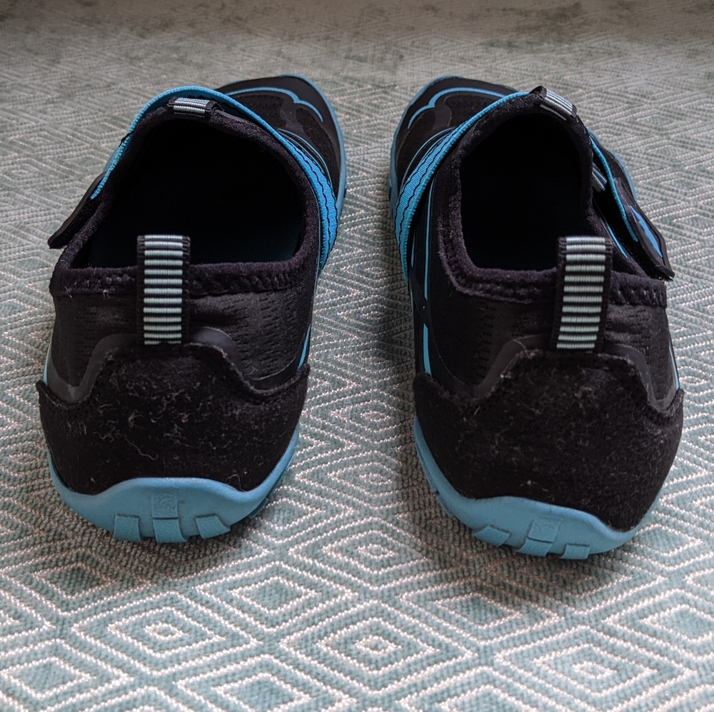Water Shoes - Picture 6 of 8